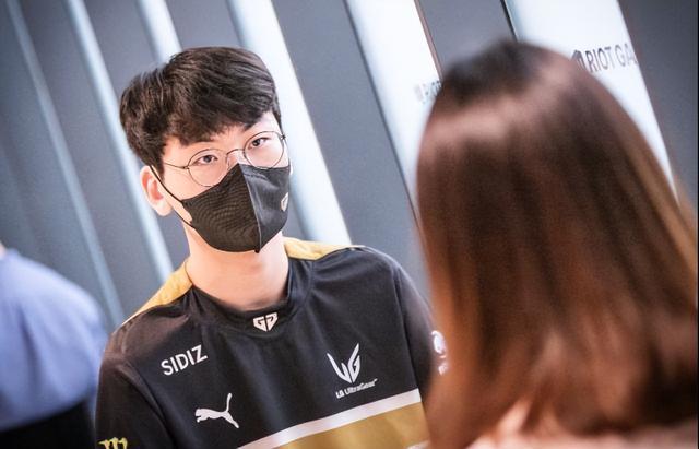 次显示了他 次显示了他