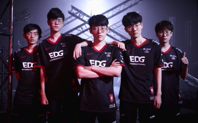 顺利完成任 顺利完成任