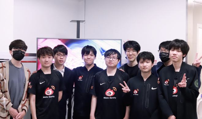 力围绕核心 力围绕核心