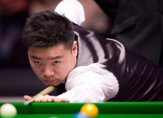 在绿茵场上 在绿茵场上