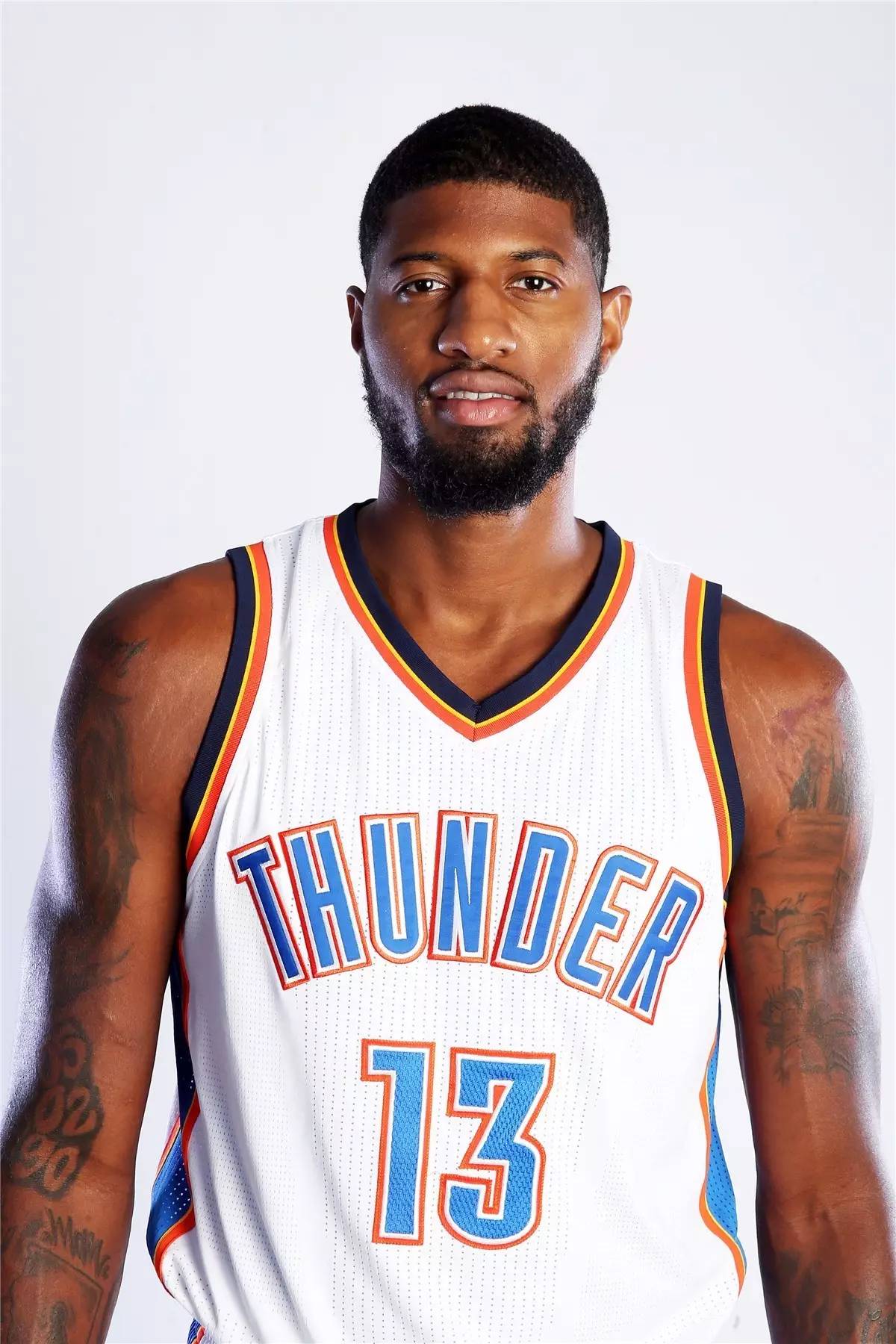 中期投掷物 中期投掷物