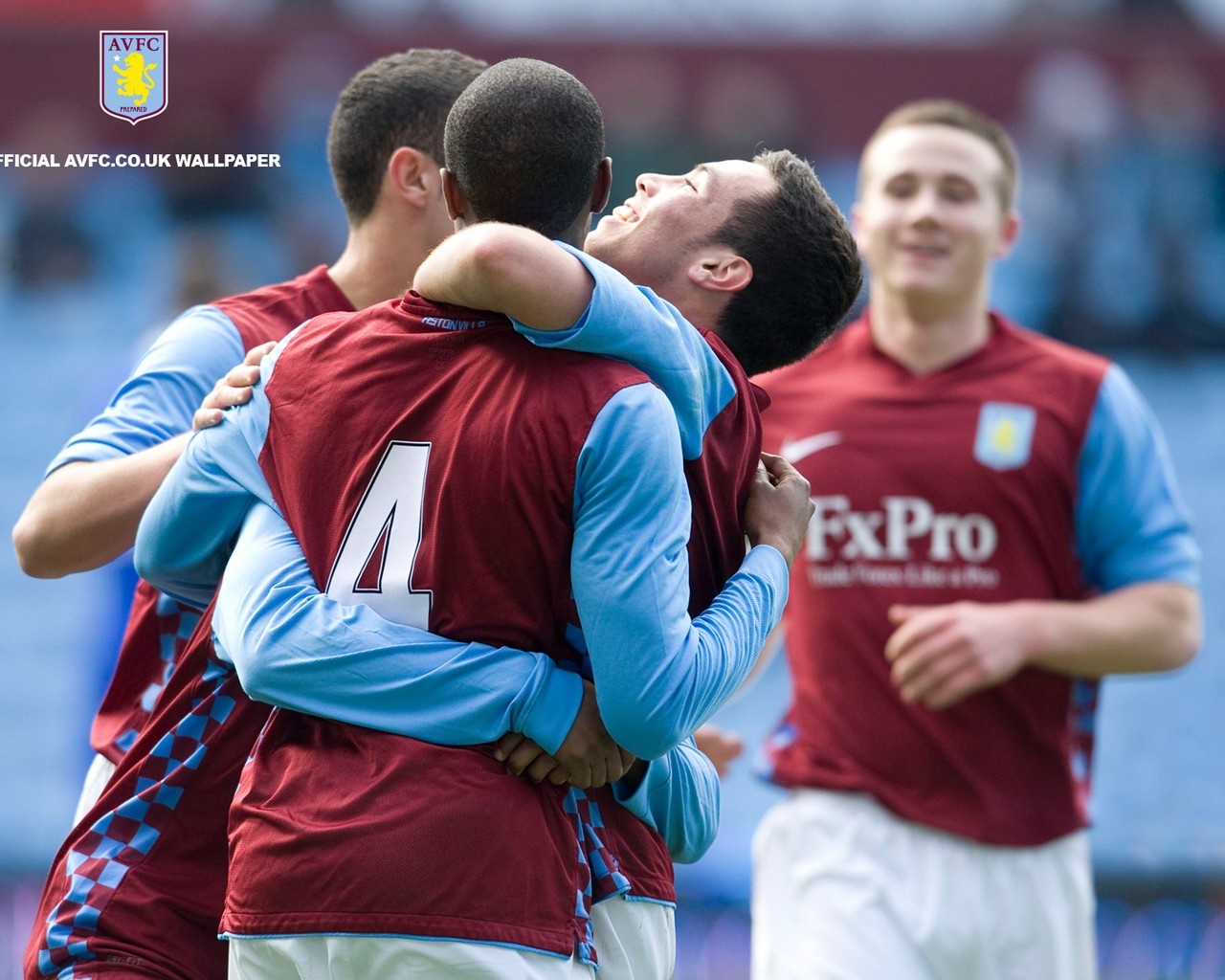 少年通过冰 少年通过冰